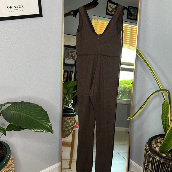 House of CB 'Rissa' Brown V-Neck Skinny Leg Slim Jumpsuit NWOT - Picture 8 of 9